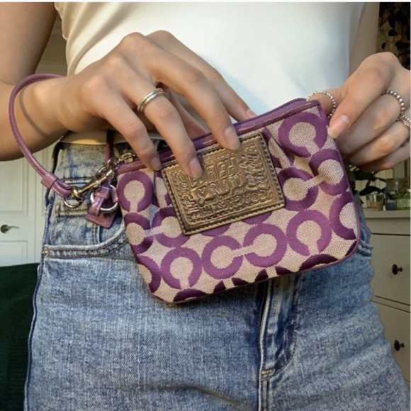 PURPLE COACH WRISTLET - Picture 6 of 9